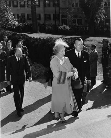 The Queen Mother visits Annapolis