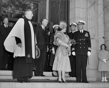 The Queen Mother visits Annapolis