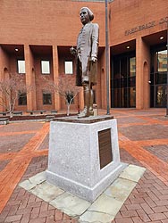 [photo, John Hanson National Memorial Statue, by Toby Mendez, 2012, Courthouse, 100 West Patrick St., Frederick, Maryland]